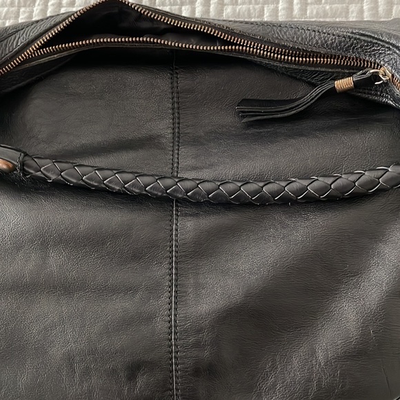 H&M 100% genuine leather shoulder bag/Black - Picture 7 of 14